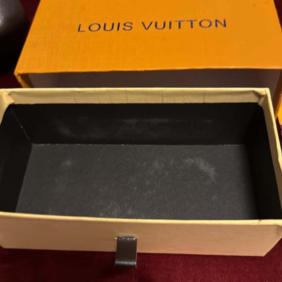 Louis Vuitton Brown Sunglasses NWT - Picture 5 of 11